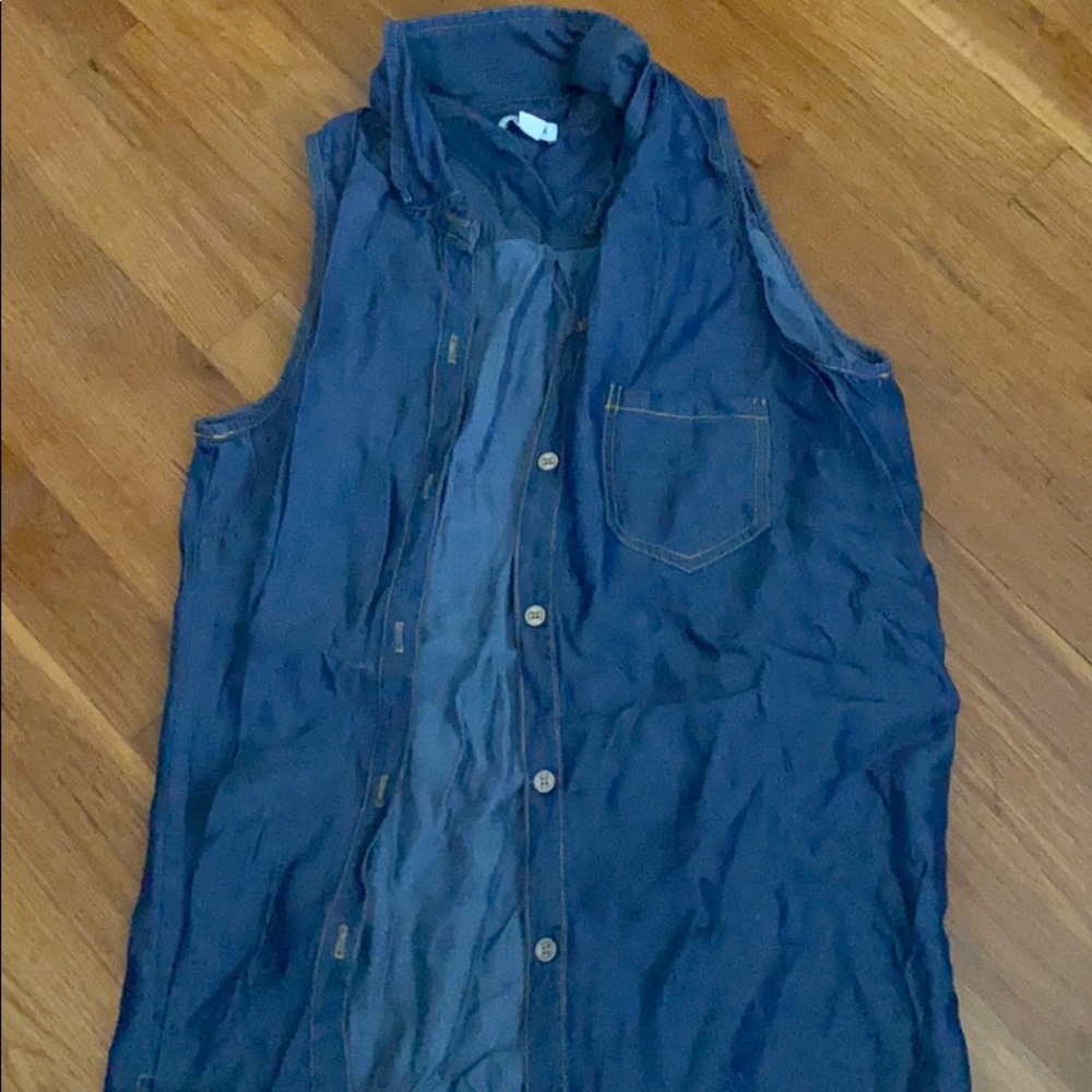 Denim muscle tee button up
